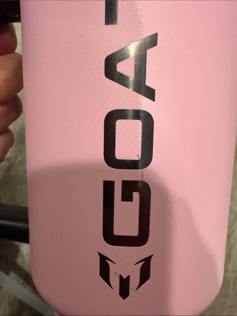 VEUC Messi GOAT Stanley Pink Travel Tumbler with Black Lid and Handle - Picture 8 of 8